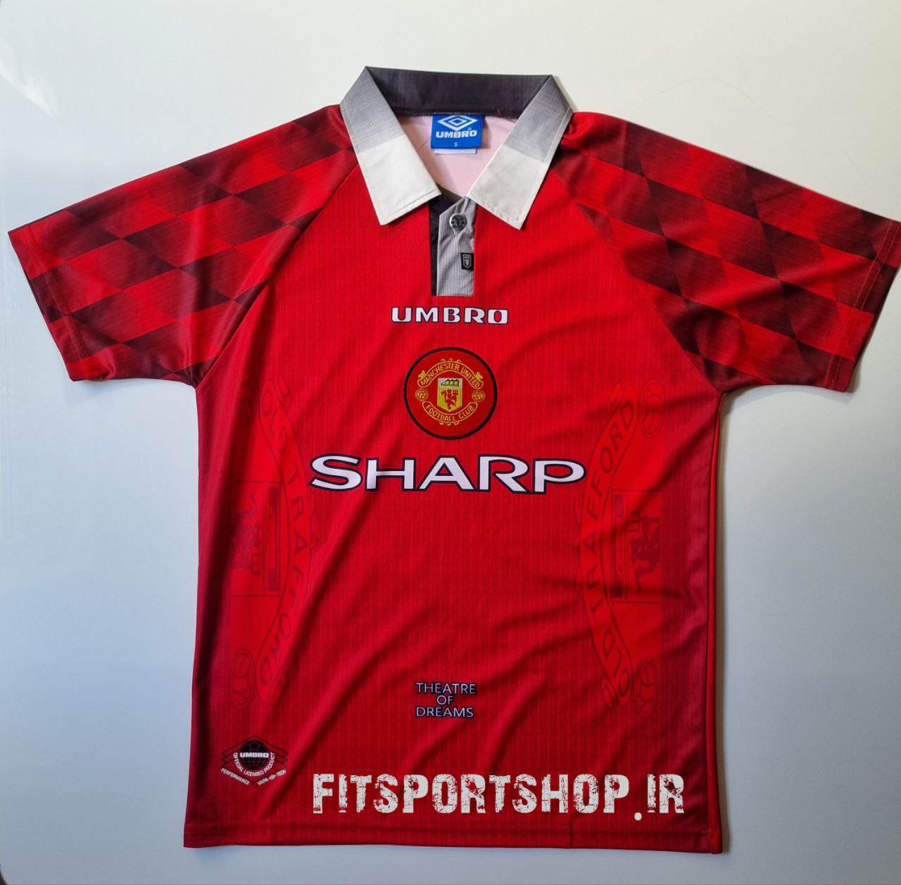 لباس کلاسیک منچستریونایتد 1996- 1998 – پلیری